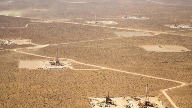 Neuquén alcanza récord histórico en producción de petróleo (impulsado por Vaca Muerta)