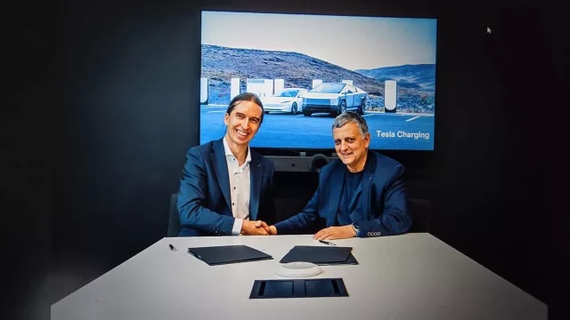 YPF y Tesla exploran una alianza para desarrollar carga rápida y almacenamiento energético en Argentina