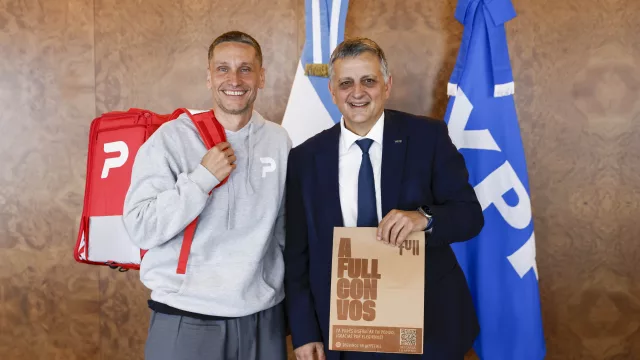 YPF suma a PedidosYa para llevar sus tiendas Full al delivery a escala nacional