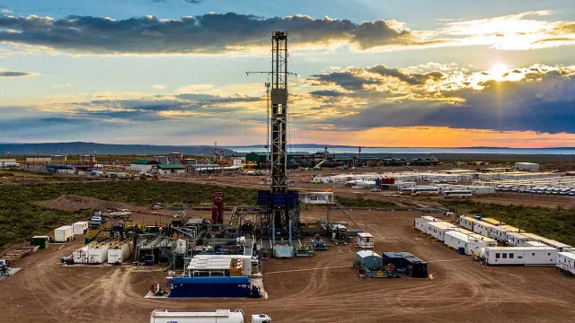 Pluspetrol acelera en Vaca Muerta y lidera el mayor crecimiento de producción del país